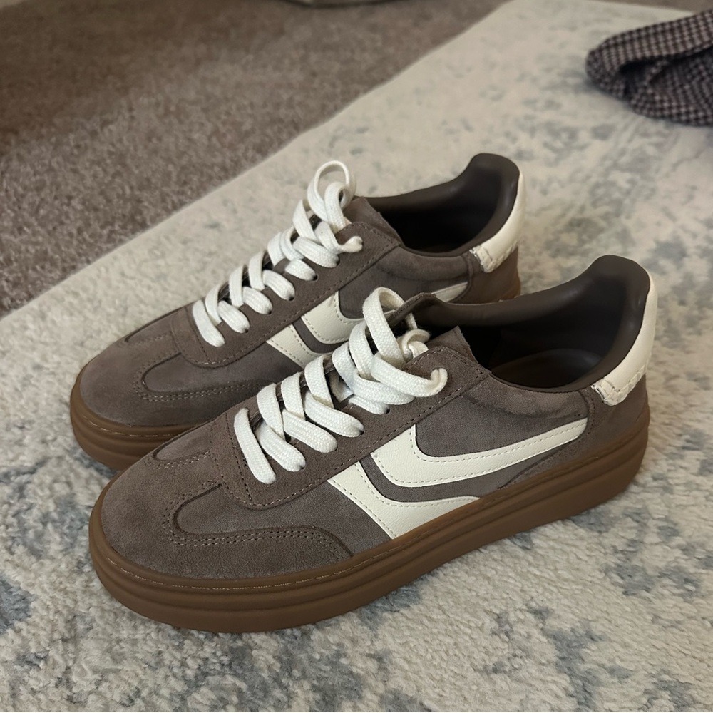 Stylish Brown and White Women’s Sneakers